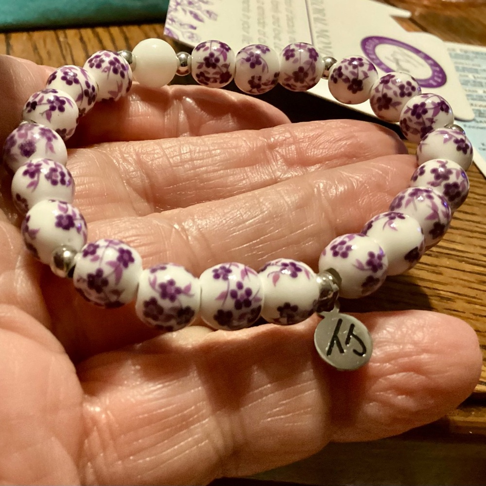 T Jazelle Bracelet FLORAL MOMENTS Purple Flower Beads BEAUTY LOVE NEW in Pouch